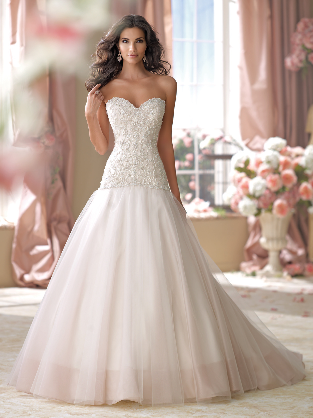 https://couture-bridal.com/wp-content/uploads/2015/06/114270_wedding_dress_2014.jpg