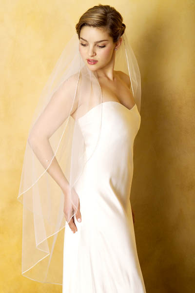 https://couture-bridal.com/wp-content/uploads/shopp-images/veil531.jpg
